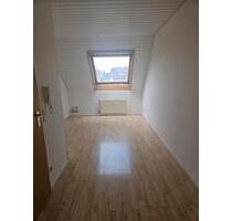 Helle 3 Zimmer Wohnung - 1.150,00 EUR Kaltmiete, ca.  100,00 m² in Karlsruhe (PLZ: 76228) Wettersbach