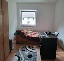 Untermiete: Möbliertes Zimmer in zentraler Lage in Bochum