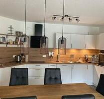 3-Zimmer Wohnung, neuwertig-sonnig und ruhig mit Balkon in NeustadtAisch - Neustadt an der Aisch