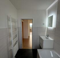 2 Zimmer Wohnung - 70qm - Balkon - Erstbezug nach Renovierung - Delmenhorst Bungerhof