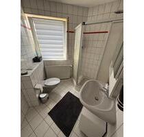 Schöne 3-Zimmer Wohnung in Oberhonnefeld-gierend zu vermieten - Straßenhaus