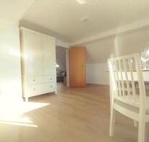 Modernisierte 3 Zimmer Wohnung möbliert BI Hbf 15min - Bielefeld Heepen