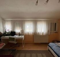 WG Zimmer Wohnung zu vermieten - 400,00 EUR Kaltmiete, ca.  15,00 m² in Crailsheim (PLZ: 74564)