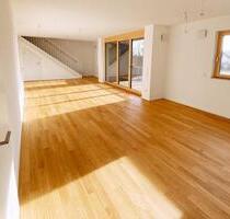Wunderschöne Maisonette-Wohnung - Neubau, 3 Zimmer mit 2 Balkonen - Taufkirchen (Vils)