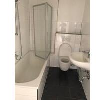 Gemütliche 2-Zimmer-Souterrainwohnung mit Terrasse und Einbauküche - Wiesbaden Dotzheim