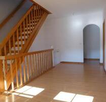 6 Zimmer Wohnung auf 2 Etagen - 950,00 EUR Kaltmiete, ca.  160,00 m² in Kirchlinteln (PLZ: 27308)