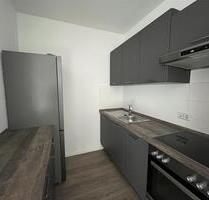 Gut geschnittene 4 Zimmer Wohnung mit Balkon! 1 Monat kaltmietfrei! - Zwickau Neuplanitz