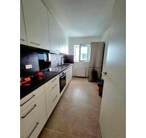 Wg Zimmer für Studentin nähe S-bahn und U-bahn - Stuttgart Feuerbach