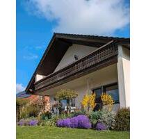 Helle 2,5-Zimmer Wohnung mit Balkon, Einbauküche und Weitblick - Gundelsheim