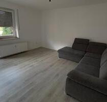 Frisch renovierte 2 Zimmer Wohnung mit Balkon und Einbauküche - Dinslaken Lohberg