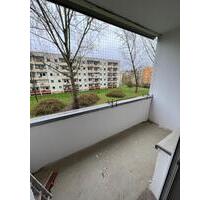 3 Zimmer Wohnung 88 qm mit Balkon im 1.0G in Gera-Lusan