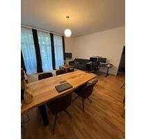 Nachmieter große 2 Zimmer Altbau Wohnung am Hasselbachplatz - Magdeburg