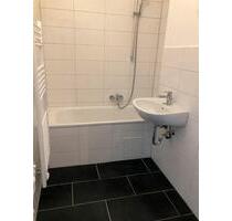 Sanierte 3 Zimmerwohnung mit Balkon - Frankfurt am Main Fechenheim