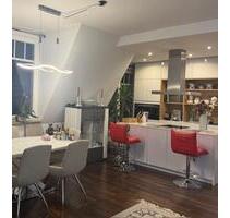 2 per. WG mit eigener Etage, Bad, Eingangstür, Terrasse. 170 qm - Berlin Steglitz-Zehlendorf