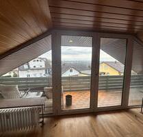 Helle idyllische 2,5-Zimmer Studio-Wohnung mit Loggia Herrenberg