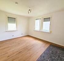 Barrierefreundliche 2,5-Zimmer-Hochparterrewohnung in GP auch als WG geeignet gegenüber EWS Arena - Göppingen