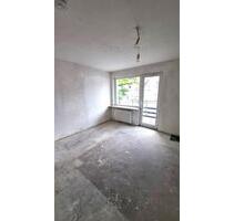 3 NKM frei + 1.000,00 € Gutschein, sanierte 2 Zimmer Wohnung mit Balkon in Duisburg zu vermieten
