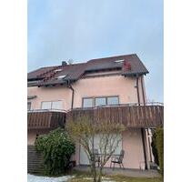 Helle 2-Zimmer Wohnung mit Südbalkon, Küche auf Wunsch gerne neu - Wallhausen