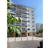 2 Zimmer mit Dusche, Balkon und Aufzug im betreuten Wohnen! - Grimma