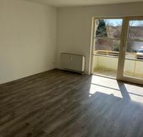 Frisch renovierte 3-Zimmer Wohnung mit Balkon zur Miete in der Topasstr. - Leipzig Ost