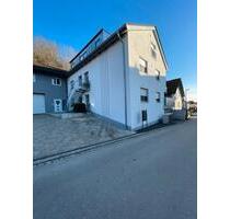 3 Zimmer Wohnung - 850,00 EUR Kaltmiete, ca.  90,00 m² in Wörth an der Donau (PLZ: 93086)