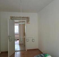 Unmöbliert WG Zimmer bei (Auf dem Damm) in 47137 DU-Meiderich - Duisburg Mittelmeiderich