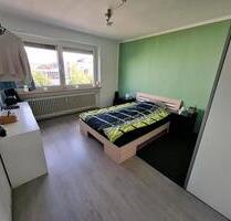 2 Zimmer in 2er WG - 385,00 EUR Kaltmiete, ca.  22,00 m² in Bayreuth (PLZ: 95448) Bernecker Straße / Insel / Riedelsberg