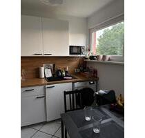 Komplett sanierte 4 Zimmer Wohnung, ruhige Lage, Balkon, Küche - Bremen Hemelingen