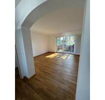 gepflegte 2-Zimmer Wohnung mit Balkon, Garten und Einbauküche - Pulheim