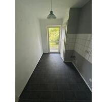 **1 Zimmer Erdgeschosswohnung mit Balkon in Wuppertal-Ronsdorf**Geeignet für Jobcenter (2 Personen)