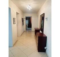 *WG-Neugründung möglich* 4-Zi-Whg. in Köln-Zollstock, EBK, Balkon