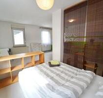 Großes WG Zimmer für 2 nähe Porsche, Mercedes, Bosch - Stuttgart Zuffenhausen