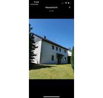 Frisch Renovierte 3 Zimmer Wohnung mit Garten und Einbauküche - Ronneburg