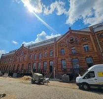 Exklusives Wohnen in einer Denkmalimmobilie - 2 Zimmer inkl. Balkon + Parkett+ Bad mit Dusche + SP - Magdeburg Alte Neustadt
