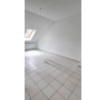 WG Zimmer in Erlangen - 475,00 EUR Kaltmiete, ca.  40,00 m² in Erlangen (PLZ: 91052) Am Anger