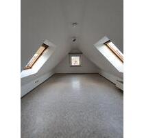 1 Zimmer Dachgeschosswohnung - 245,00 EUR Kaltmiete, ca.  25,00 m² in Weihenzell (PLZ: 91629)