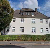 Die Gelegenheit: komplett renovierte 2-Zimmer Wohnung im1.OG eines Zweifamilienhauses mit Garten und Garage! - Dortmund Mengede