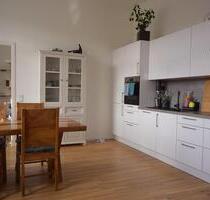 3-Zimmer Wohnung mit Einbauküche, Balkon, 2 Tiefgaragenplätzen - Villingen-Schwenningen Kopsbühl