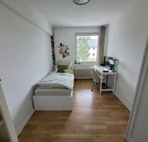 11qm Zimmer in 4er WG - 330,00 EUR Kaltmiete, ca.  11,00 m² in Osnabrück (PLZ: 49082) Nahne