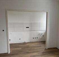 Renovierte 2 Zimmer Wohnung - 290,00 EUR Kaltmiete, ca.  43,00 m² in Remscheid (PLZ: 42859) Remscheid-Süd