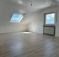 2 Zimmer DG in Istrup - 385,00 EUR Kaltmiete, ca.  55,00 m² in Blomberg (PLZ: 32825)