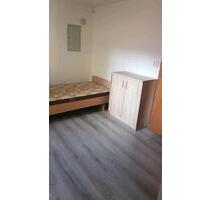 Apartment Zimmer in Ellhofen - 450,00 EUR Kaltmiete, ca.  24,00 m² in Stiefenhofen (PLZ: 88167)