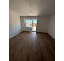 Modernisierte Wohnung 3-Zimmer Balkon zu vermieten (bezugsfertig) - Hildesheim Itzum-Marienburg