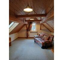 kleine 2 Zimmer Dachgeschoss Wohnung mit Burgblick - Wertheim