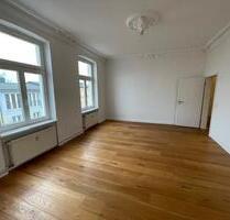 Helle 4 Zimmer Wohnung mit EBK, Duschbad und Keller - Schwerin