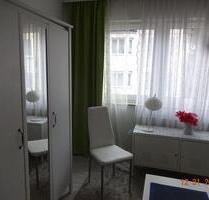 Stuttg.-Obertürk.möbl. Zimmer in 3er Studenten WG frei ab 1.5.25 - Stuttgart Hedelfingen