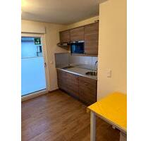 moderne möblierte 2 Zimmer Wohnung mit Einbauküche und Bad in 63303 Dreieich
