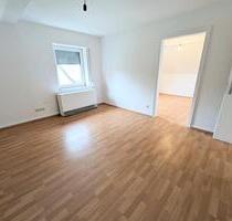 **GEMÜTLICHE 3-ZIMMER WOHNUNG**TAGESLICHTBAD**EIGENER GARTENABTEIL** - Marl Alt-Marl