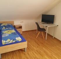 WG Zimmer - komplett möbliert - mitten in Fellbach-Schmiden