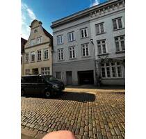 Altstadt Lübeck: Geräumige 2 Zimmer Wohnung in der Hundestraße
